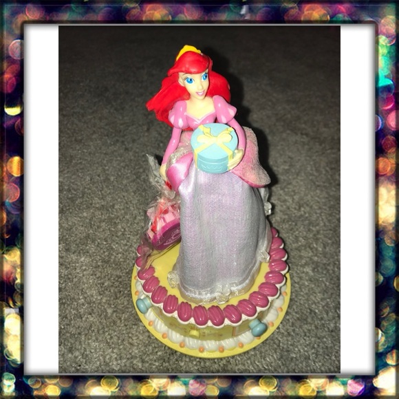 Disney Princess Ariel Musical Spinner Doll Christmas Tunes Little Mermaid box - Picture 2 of 8